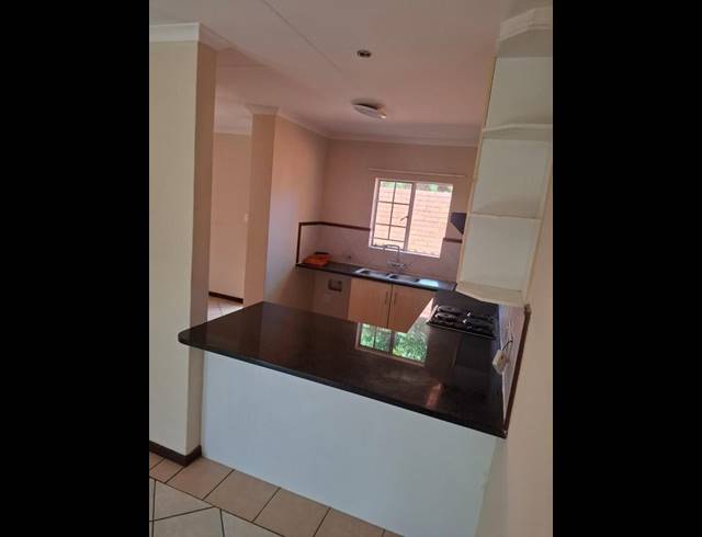 2 BEDROOM PROPERTY TO RENT IN MOOIKLOOF RIDGE ESTATE
